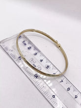 ARO PULSERA - DISEÑO DIAM CORTES - 6.5 CM X 4 MM - ORO 10K