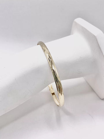 ARO PULSERA - DISEÑO DIAM CORTES - 6.5 CM X 4 MM - ORO 10K
