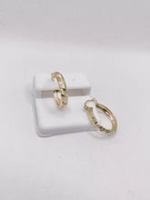 ARRACADA DISEÑO LINEAS - 2 CM x 4 MM - ORO 10K