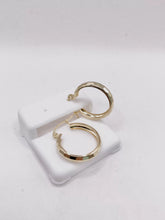 ARRACADA DISEÑO FACETADO - 2 CM  x 4 MM - ORO 10K