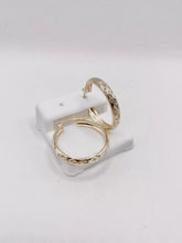 ARRACADA DISEÑO DIAMANTADO ROMBOS - 2.5 CM  x 4 MM - ORO 10K