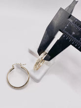 ARRACADA DISEÑO DIAMANTADO ROMBOS - 2.5 CM  x 4 MM - ORO 10K