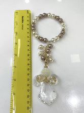 COLGANTE BENDICIÓN ARO DE PERLA CON ANGEL DE CRISTAL