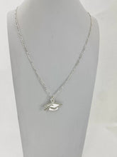 CADENA CON DIJE DE BIRRETE LISO PARA GRADUACIÓN - PLATA .925