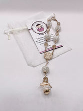 MISTERIO PERLA BORREGO CON ANGEL DORADO