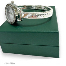 RELOJ ARO CON BROCHE PARA DAMA GRABADO HOJAS - PLATA .925