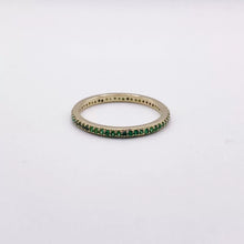 ANILLO CHURUMBELA COMPLETA CON ZIRCONIAS VERDE - ORO 10K