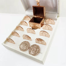 SET DE ARRAS PARA BODA - CHICO - VIRGEN DE GUADALUPE - BAÑO DE ORO ROSA