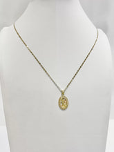 CADENA CON MEDALLA DIVINO NIÑO OVAL FONDO FLORENTINO -  ORO 10K