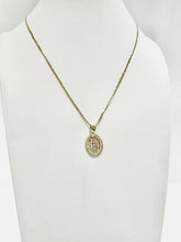 CADENA CON MEDALLA VIRGEN DE GUADALUPE OVAL FONDO FLORENTINO - ORO 10K