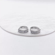 ARRACADA LÍNEA ZIRCONIA TIPO HOJAS - PLATA .925