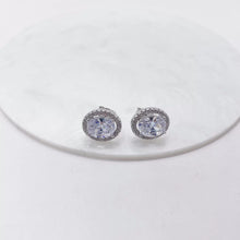 ARETE ZIRCONIA OVAL CENTRAL CON CONTORNO- PLATA .925