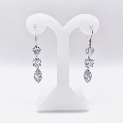 ARETE GANCHO CON ZIRCONIAS FIGURAS VARIAS - PLATA .925