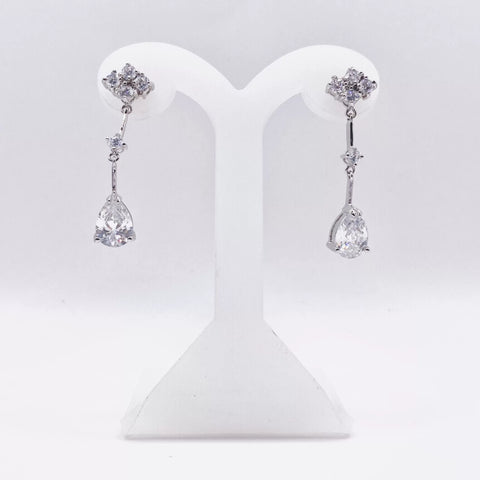 ARETE LÍNEA ARTICULADA CON GOTA COLGANTE - PLATA .925