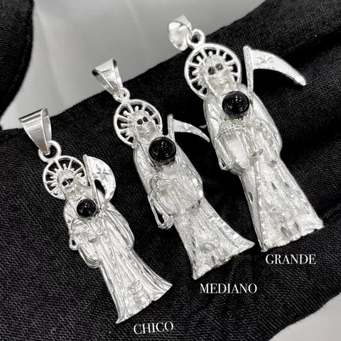 DIJE SANTA MUERTE CON BOLA NEGRA - PLATA .925