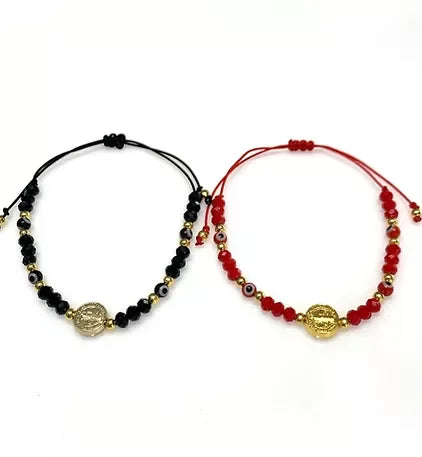 PULSERA CRISTAL ROJO / NEGRO CON MEDALLA SAN BENITO EN HILO