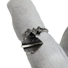 ANILLO HOJA CON 3 ZIRCONIAS - PLATA .925