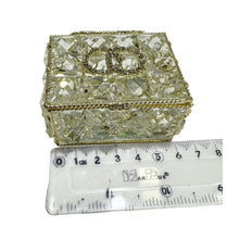 COFRE PARA ARRAS CON CRISTAL Y ANILLOS ENLAZADOS.