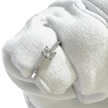 ANILLO OVAL MINI ZIRCONIA CON LATERALES - PLATA .925