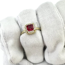 ANILLO ZIRCONIA CUADRO GUINDA CONTORNO CURVO - ORO 10K