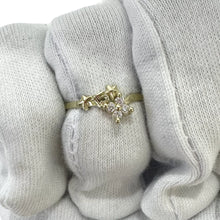 ANILLO 15 AÑOS FLOR MINI ZIRCONIA - ORO 10K