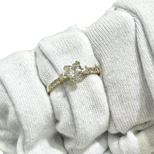 ANILLO MONTADURA CON ZIRCONIA CENTRAL CORAZÓN - ORO 10K