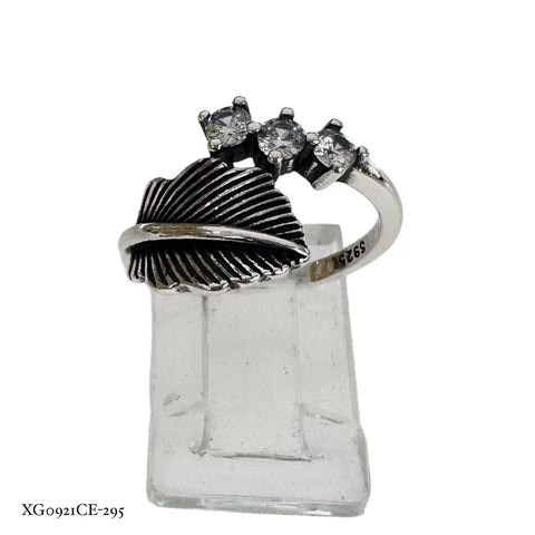 ANILLO HOJA CON 3 ZIRCONIAS - PLATA .925