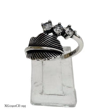 ANILLO HOJA CON 3 ZIRCONIAS - PLATA .925